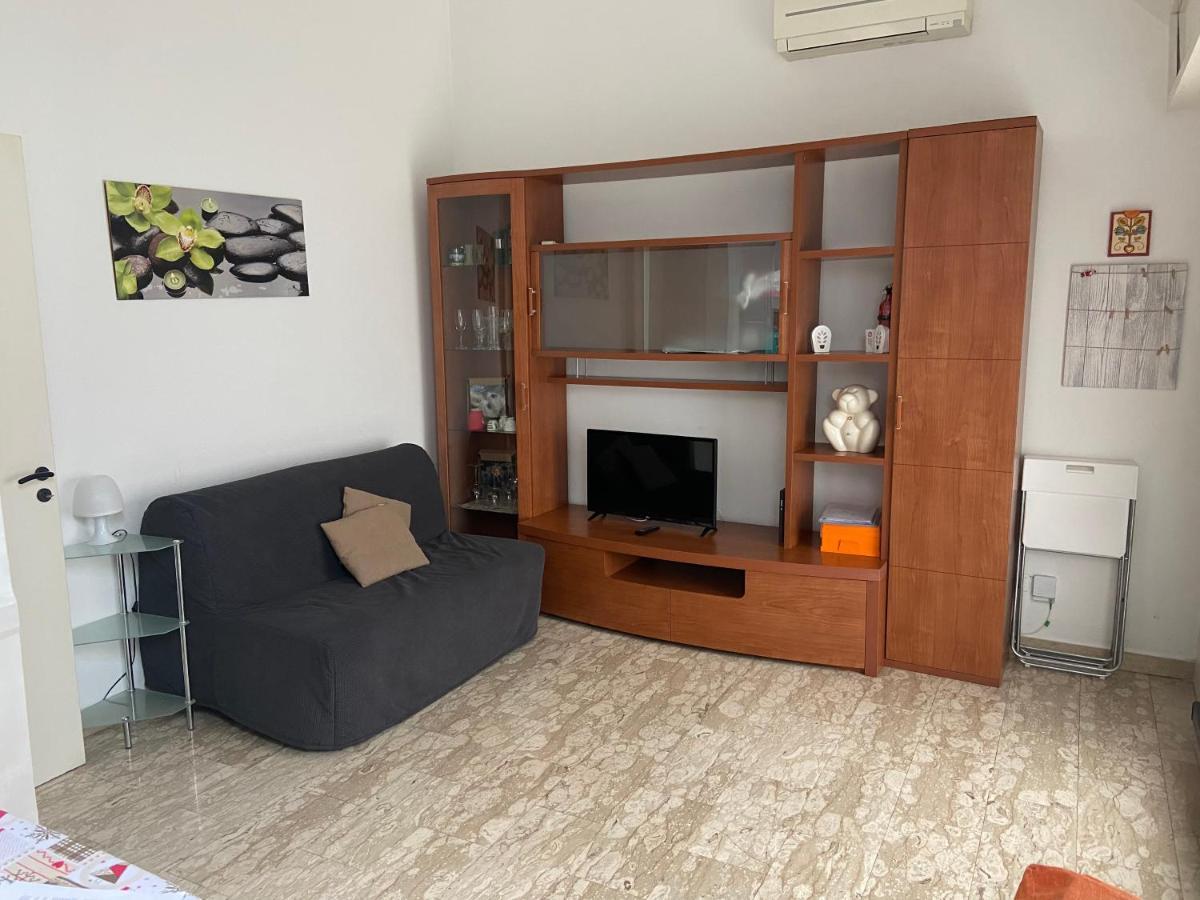 La Casa Di Giada Apartment เปสเคียรา บอร์โรเมโอ ภายนอก รูปภาพ